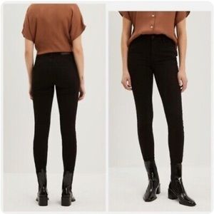 Frank & Oak - Debbie HiRise Skinny Jean in Black